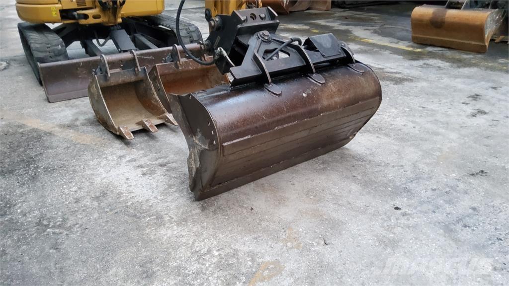 CAT 303.5E CR Minikoparki