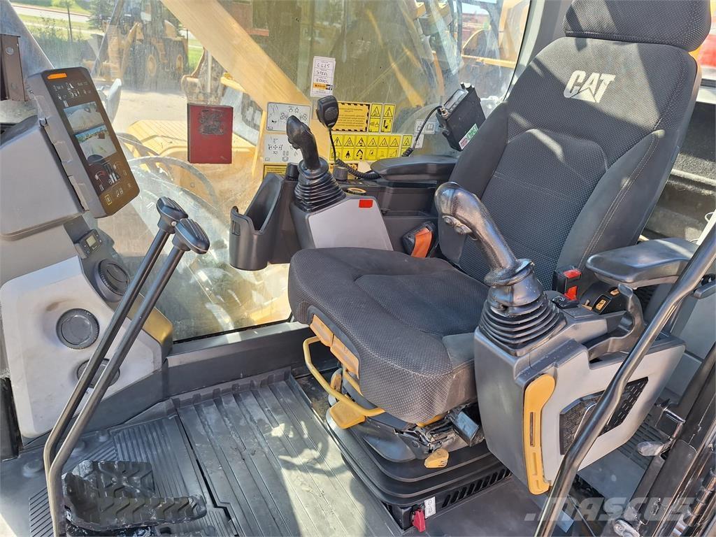 CAT 352 Koparki gąsienicowe