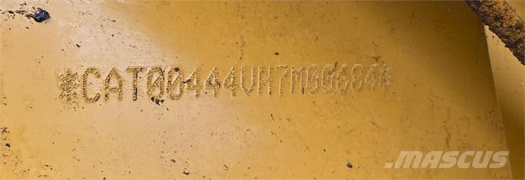 CAT 444 Koparko-ładowarki