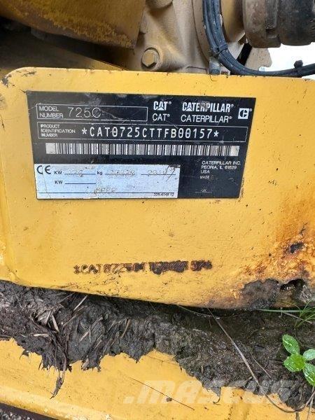 CAT 725C Wozidła przegubowe