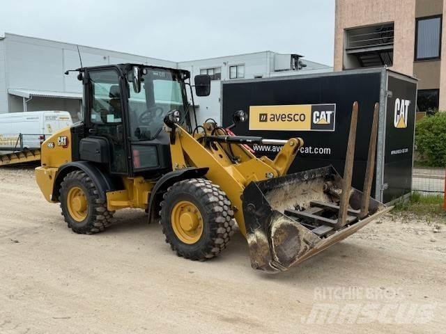 CAT 906 Ładowarki kołowe