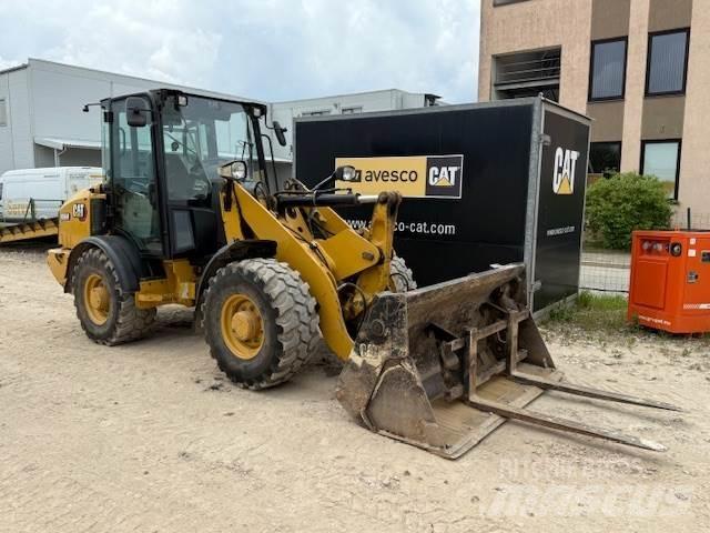 CAT 906 Ładowarki kołowe