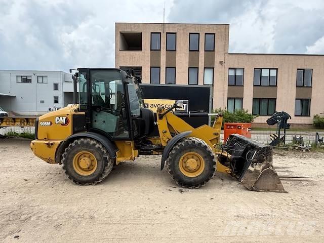 CAT 906 Ładowarki kołowe