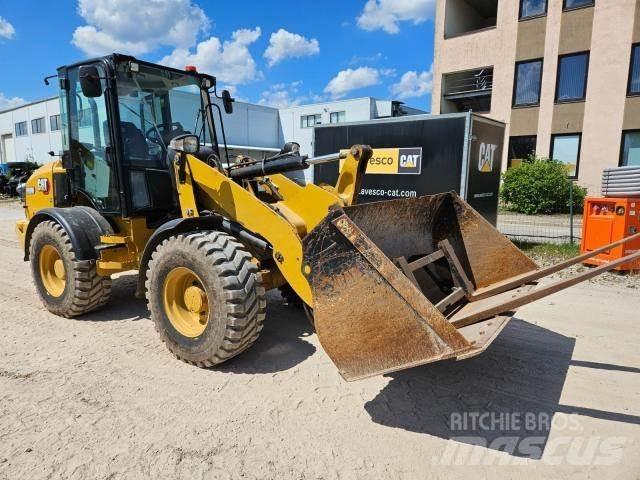 CAT 908M Ładowarki kołowe