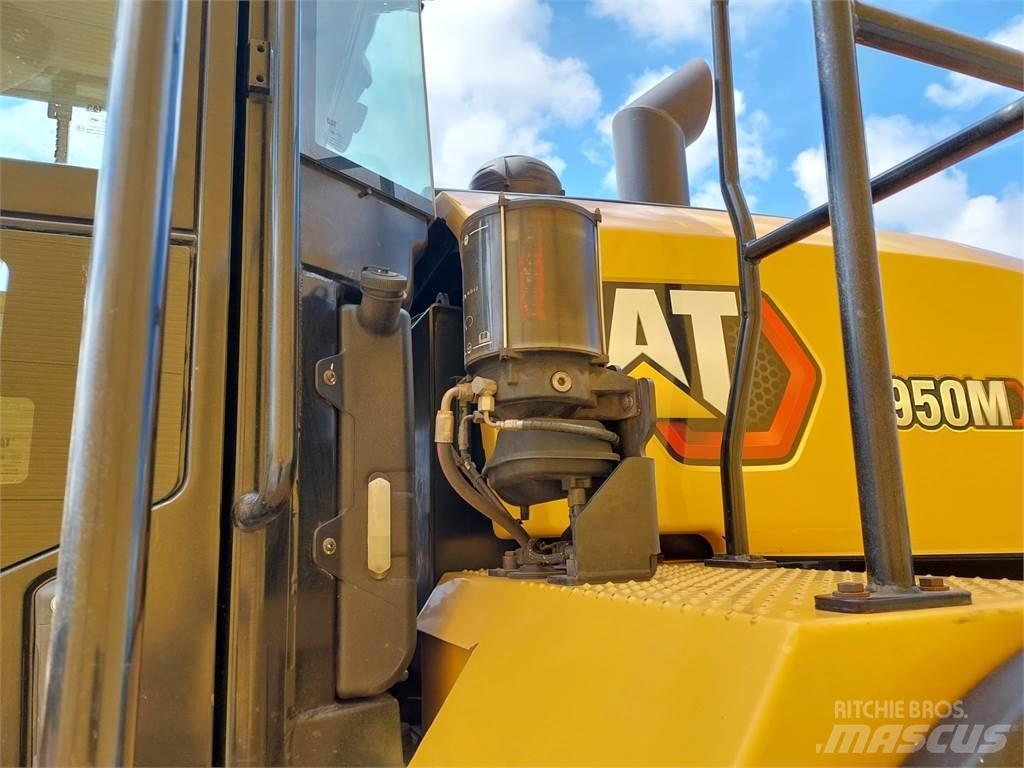 CAT 950M Ładowarki kołowe