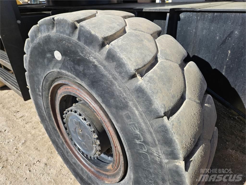 CAT M325D LMH Koparki specjalne