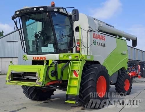 CLAAS Tucano 440 Kombajny zbożowe