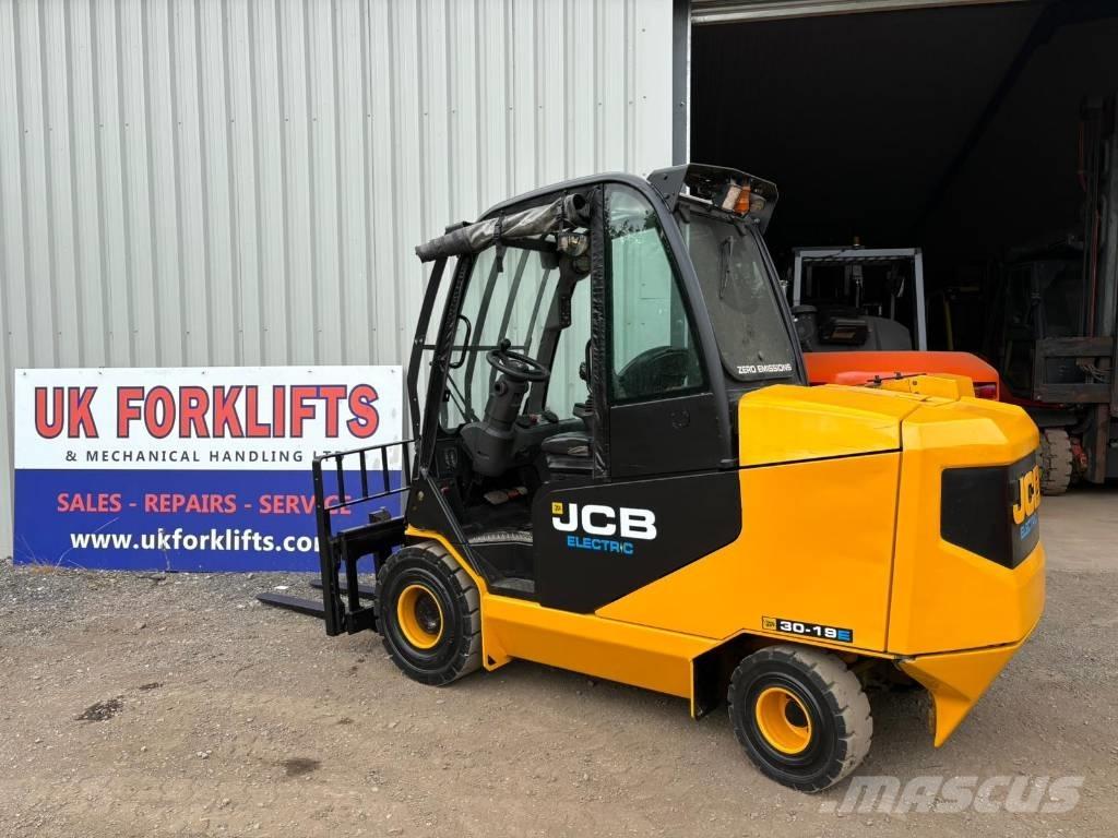 JCB 30-19 E Wózki elektryczne