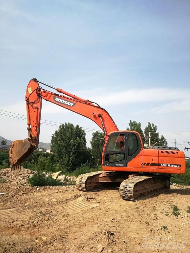 Doosan dx225 Koparki gąsienicowe