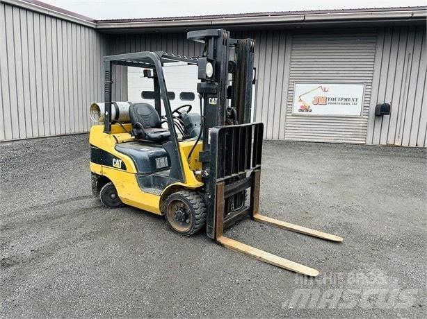 CAT C 6000 Wozy do składowania i transportu kontenerów