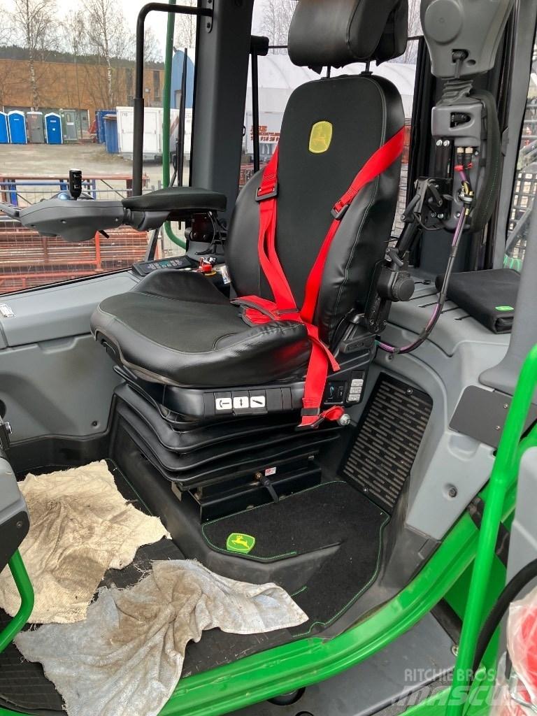 John Deere 1510G Forwardery