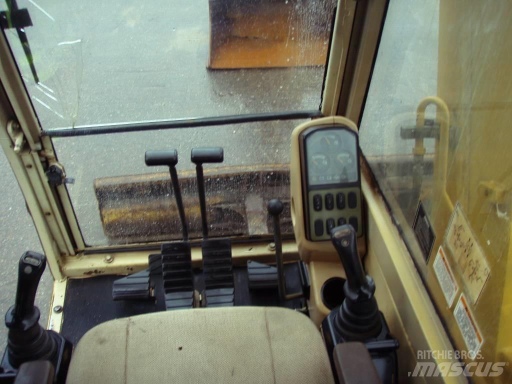 CAT 307 Midikoparki  7t - 12t