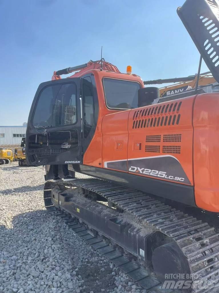 Doosan DX 225LC-9C Koparki gąsienicowe