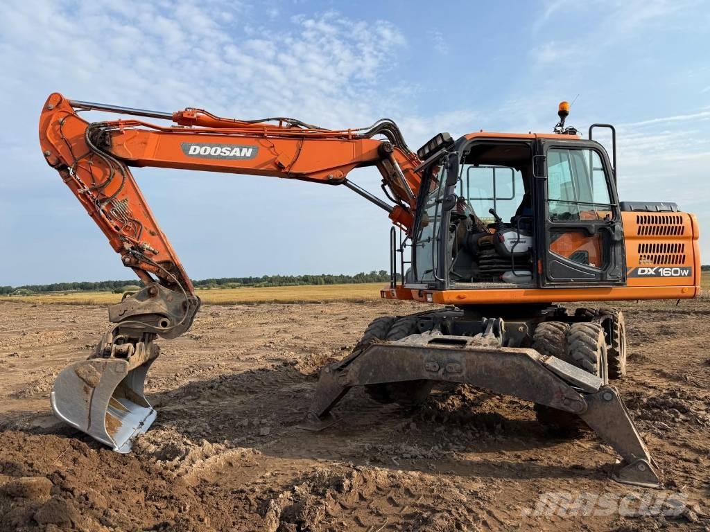 Doosan DX 160 W-3 Koparki kołowe