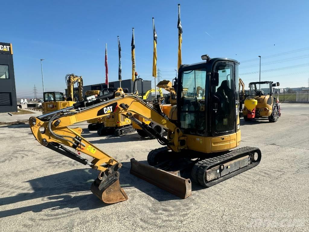 CAT 303.5 Minikoparki