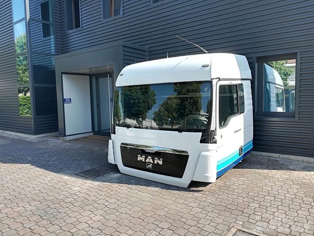 MAN TGX XLX EURO 5 Kabiny i wnętrze