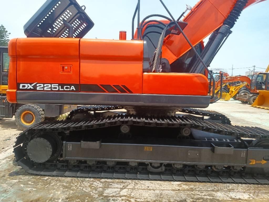Doosan DX 225 Koparki gąsienicowe
