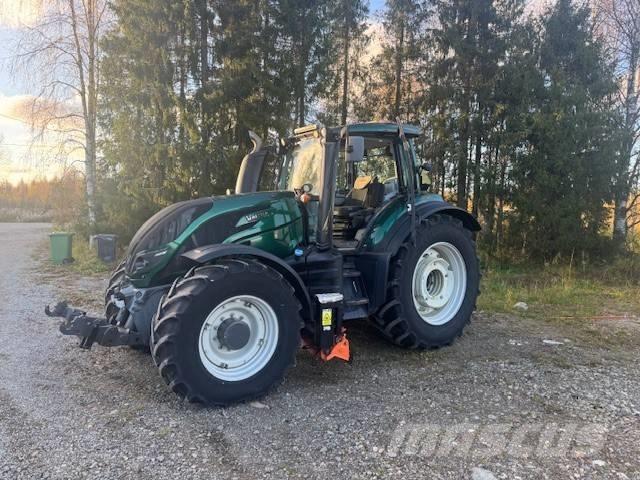 Valtra T194 versu Ciągniki rolnicze