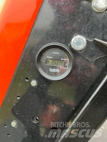 Jacobsen 305 Kosiarki wrzecionowe