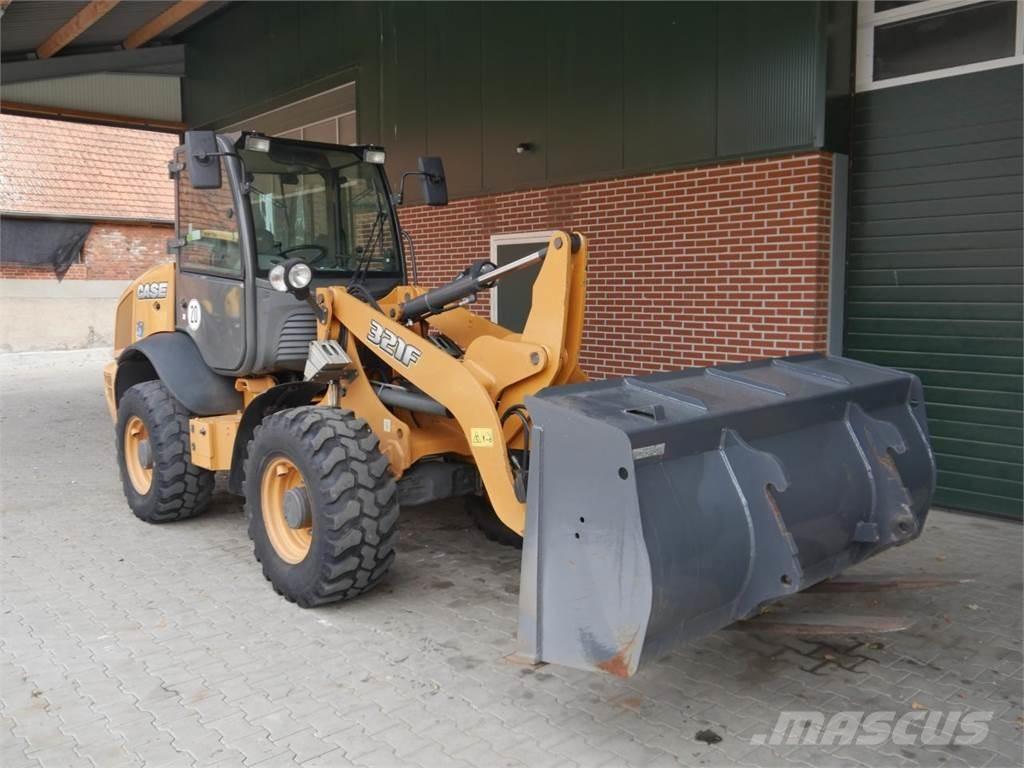 Case IH 321F Ładowarki kołowe