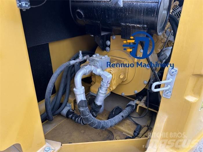 CAT 307E2/E Minikoparki