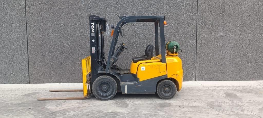 TCM FHG 25 T3 Wózki LPG