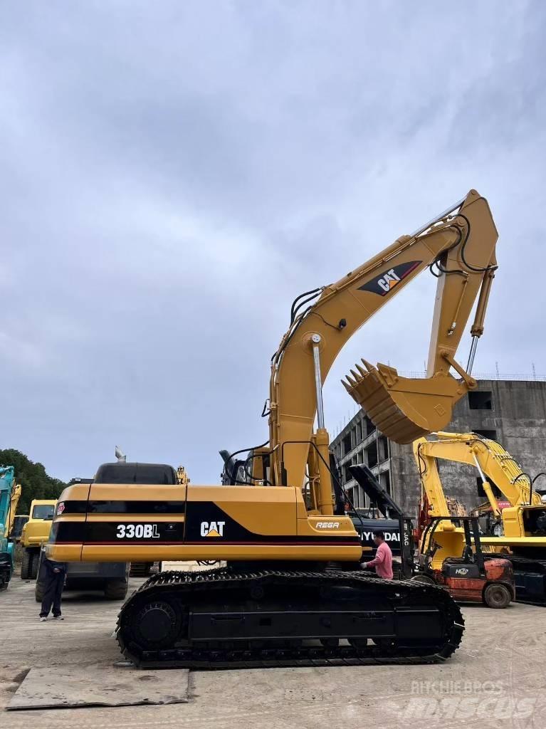 CAT 330 B Koparki gąsienicowe