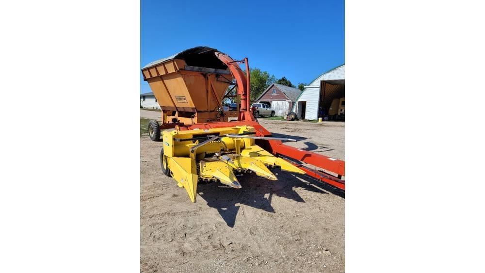 New Holland FP230 Kombajny silosowe