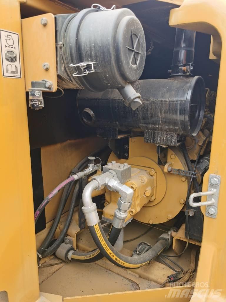 CAT 307 E Koparki gąsienicowe