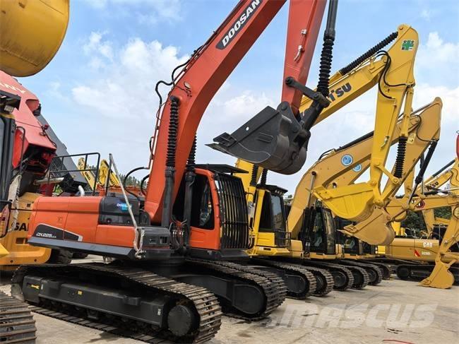 Doosan DX 225 LC Koparki gąsienicowe