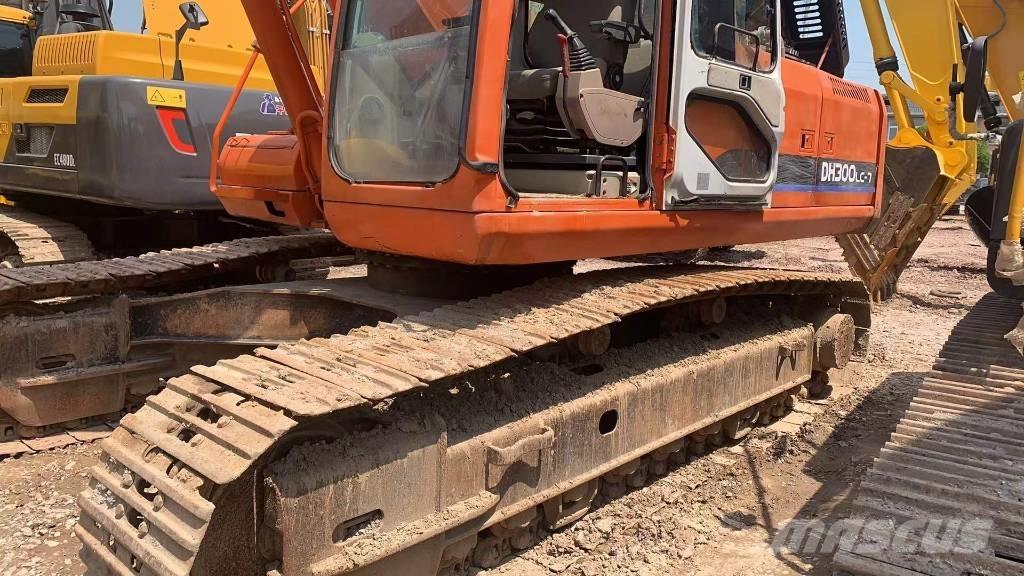 Doosan DH 300 LC-7 Koparki gąsienicowe