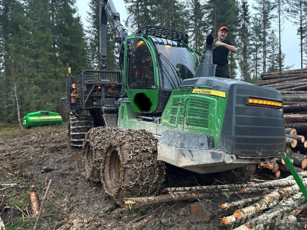 John Deere 1510G Forwardery