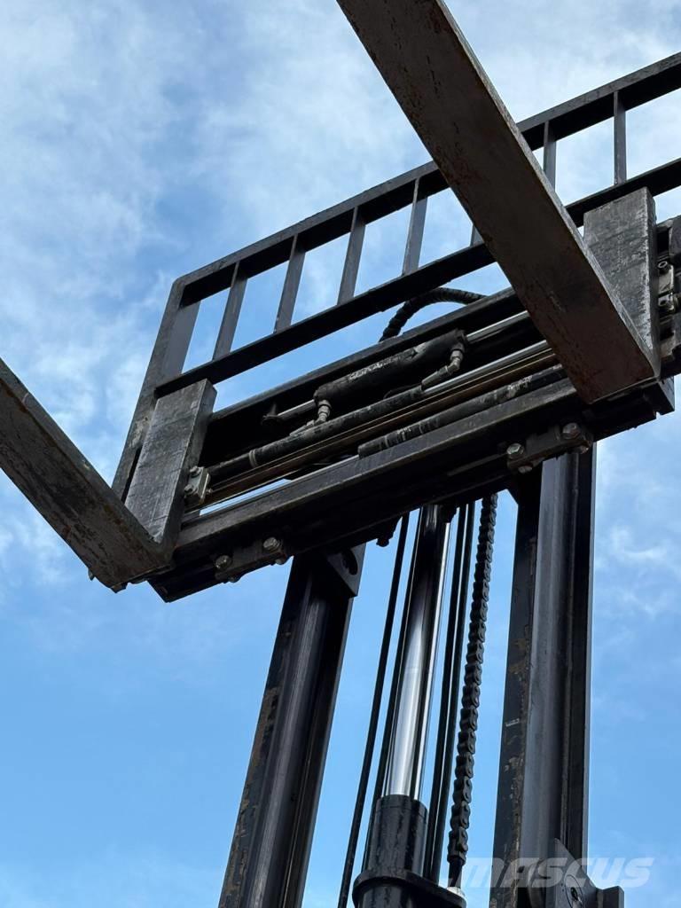 Manitou ME425 Wózki elektryczne