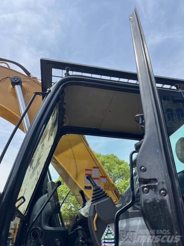 CAT 325 D Koparki gąsienicowe