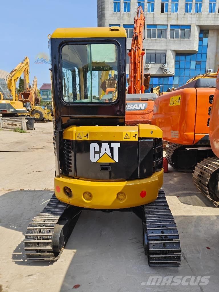 CAT 304 Minikoparki