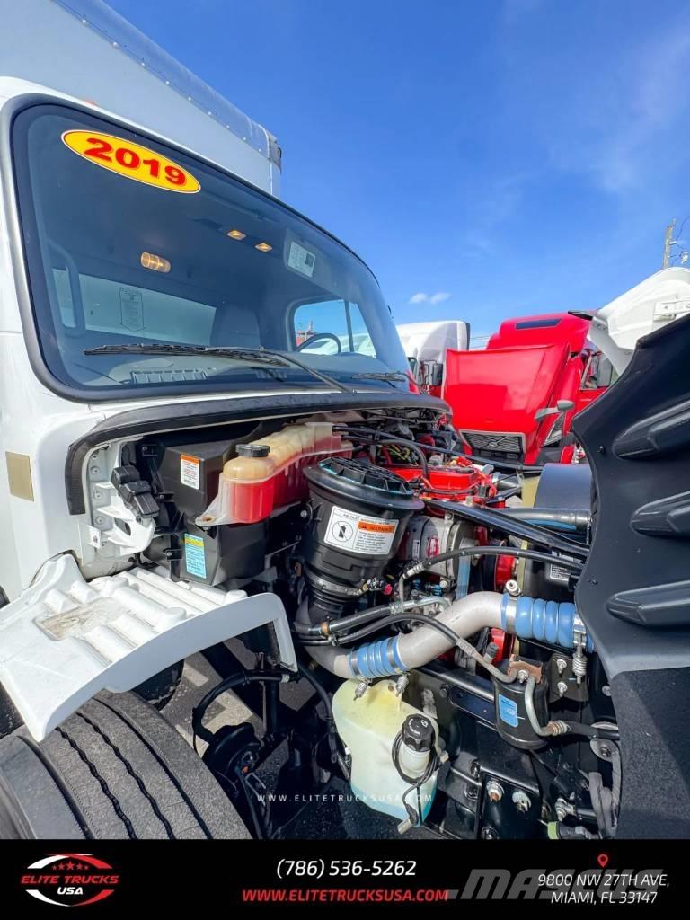 Freightliner M106 Inne