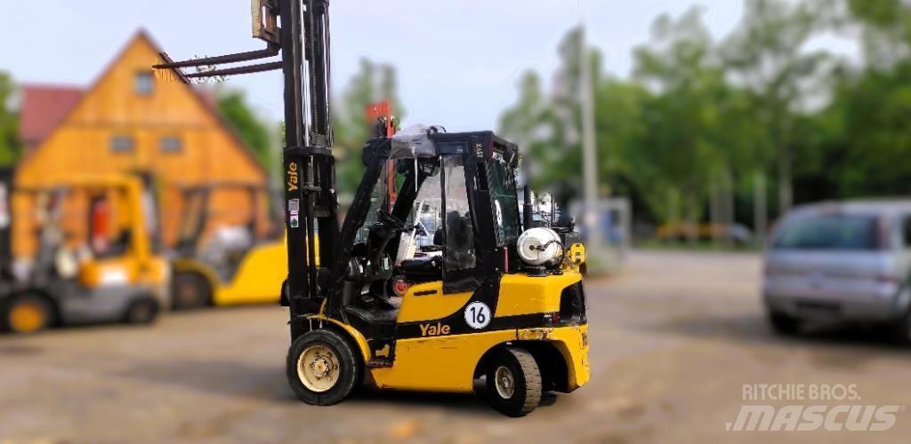 Yale GLP25VX Wózki LPG
