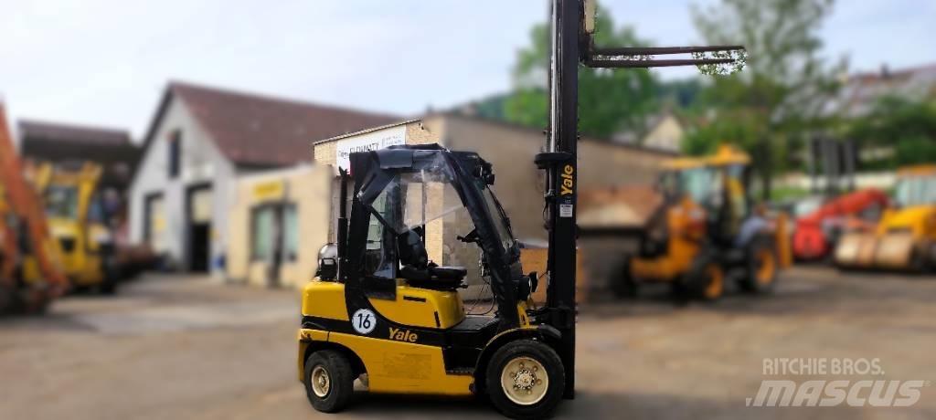 Yale GLP25VX Wózki LPG