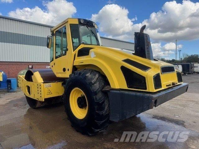 Bomag BW 216 DH-4i Walce jednobębnowe