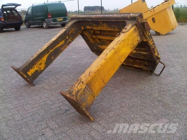 CAT 990 II Ramy i zawieszenie