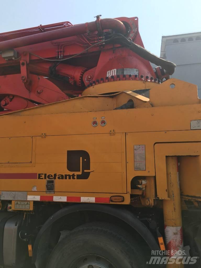Putzmeister 46m Samojezdne pompy do betonu