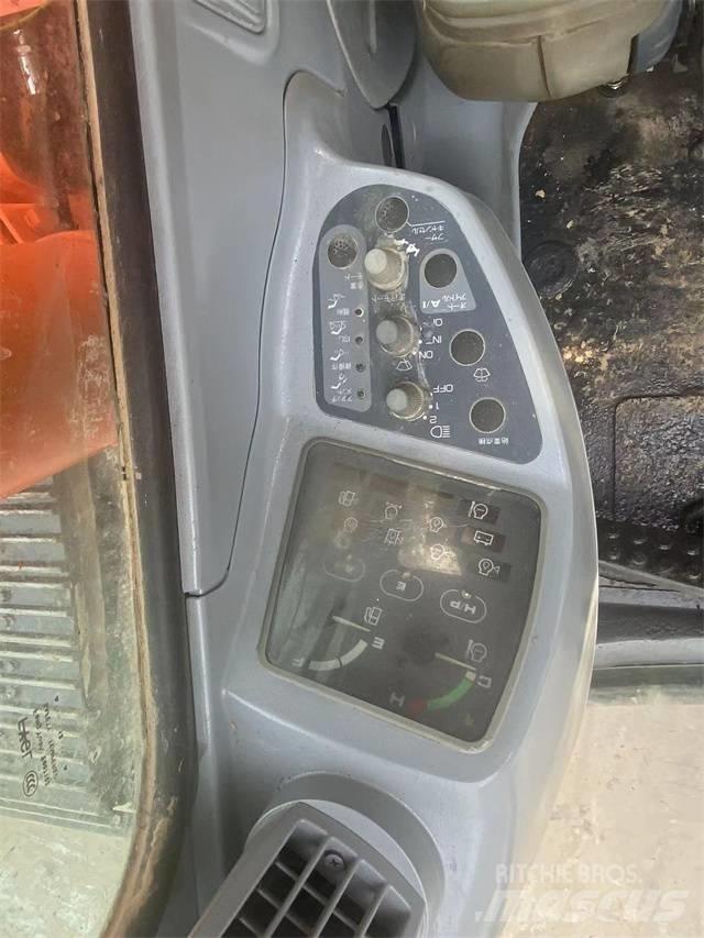 Hitachi EX 120-6 Koparki gąsienicowe