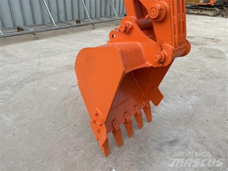 Doosan DH80G Koparki gąsienicowe