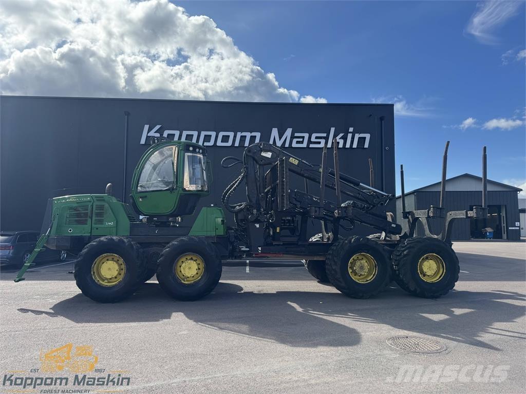 John Deere 1910E Forwardery