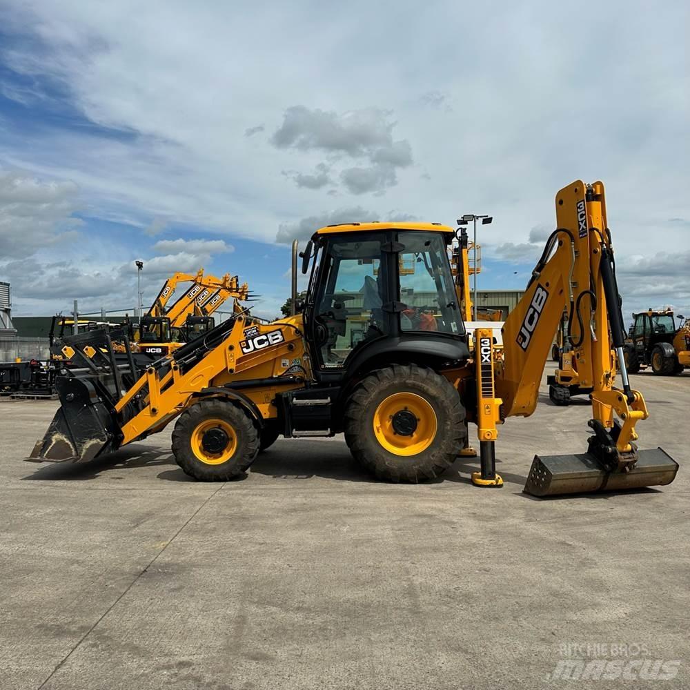 JCB 3CX Plus Koparko-ładowarki