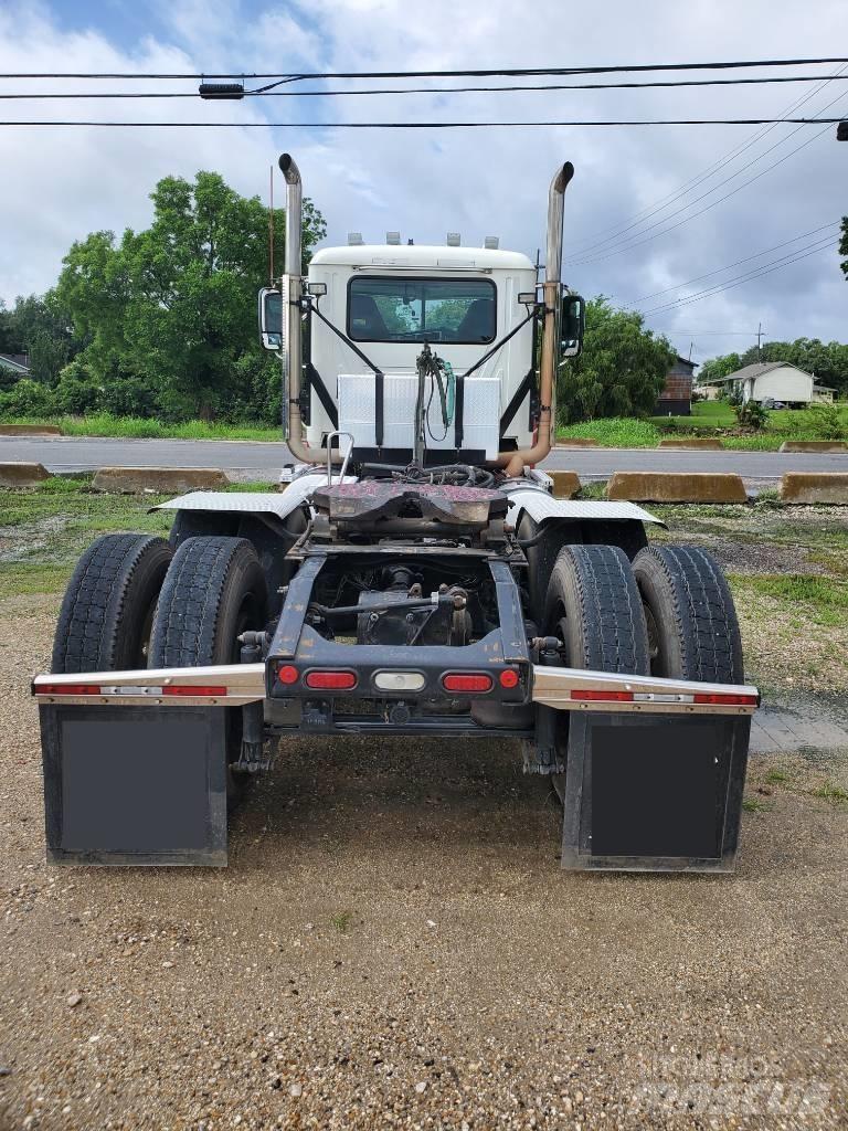 Mack P 164 T Pojazdy pod zabudowę