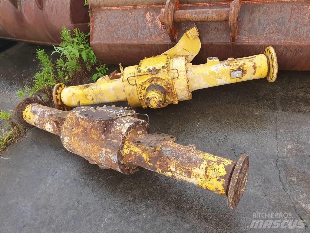 Komatsu WA180.3 Mosty, wały i osie