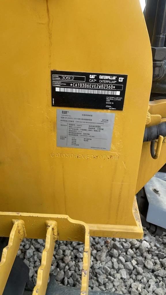 CAT 306 Minikoparki