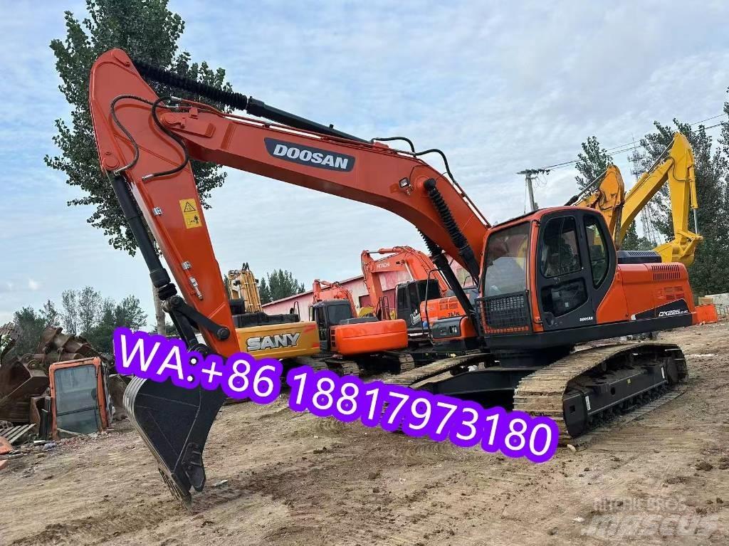 Doosan DX 225 LC Koparki gąsienicowe