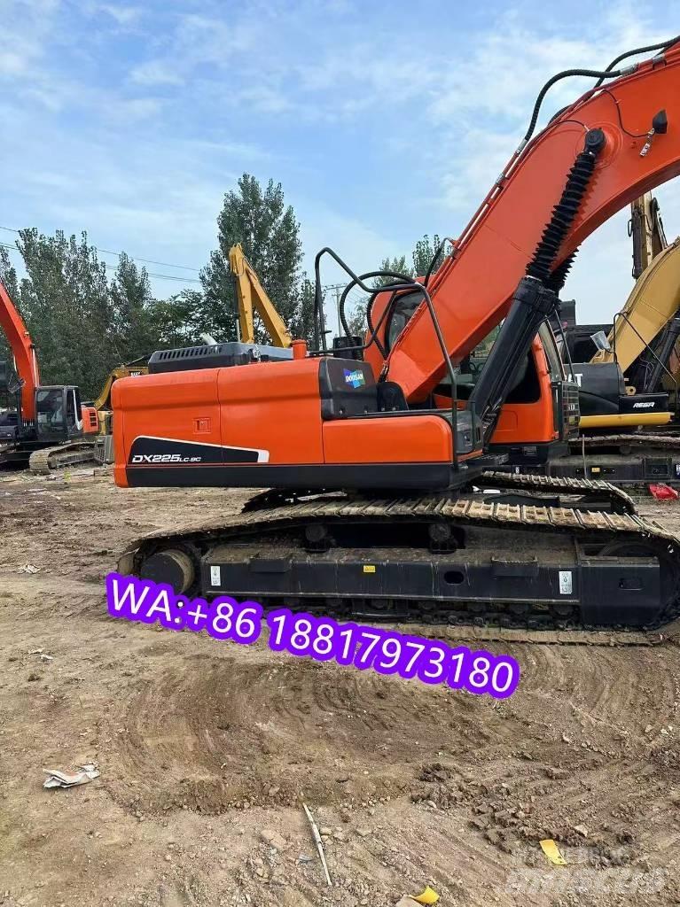 Doosan DX 225 LC Koparki gąsienicowe
